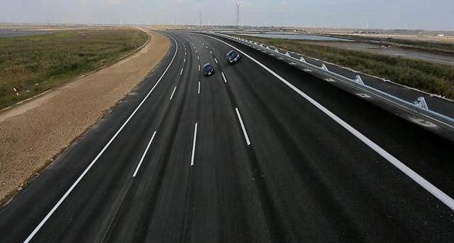 中汽中心鹽城汽車試驗(yàn)場測試技術(shù)交流會 推動鹽城汽車產(chǎn)業(yè)高質(zhì)量發(fā)展